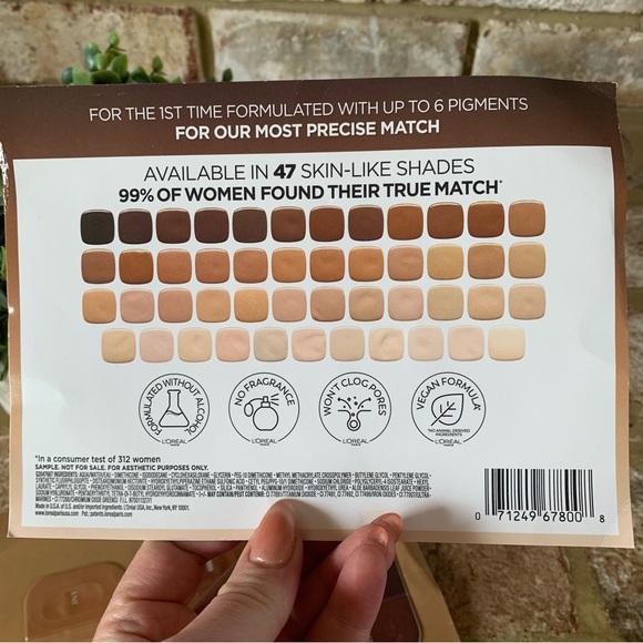 ✨$3✨ Foundation Samples | BUNDLE | IT Cosmetics, Lancôme, L’Oréal, Estée Lauder - Picture 13 of 16